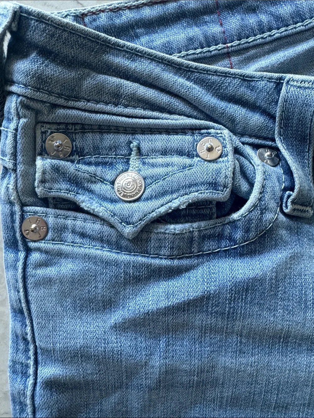 True Religion Light Wash Denim Bermuda Shorts size 31 - Picture 8 of 9